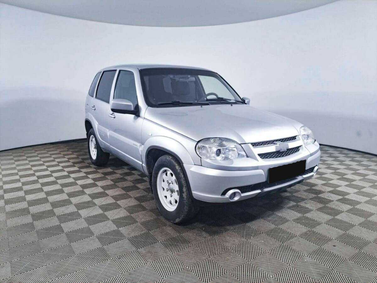 Б/У Шевроле Нива 2016 года. Фото: #2