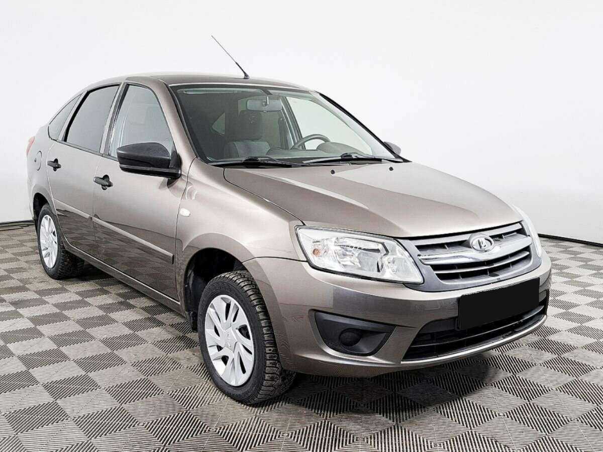 Б/У Лада (ВАЗ) Гранта 2017 года. Фото: #2