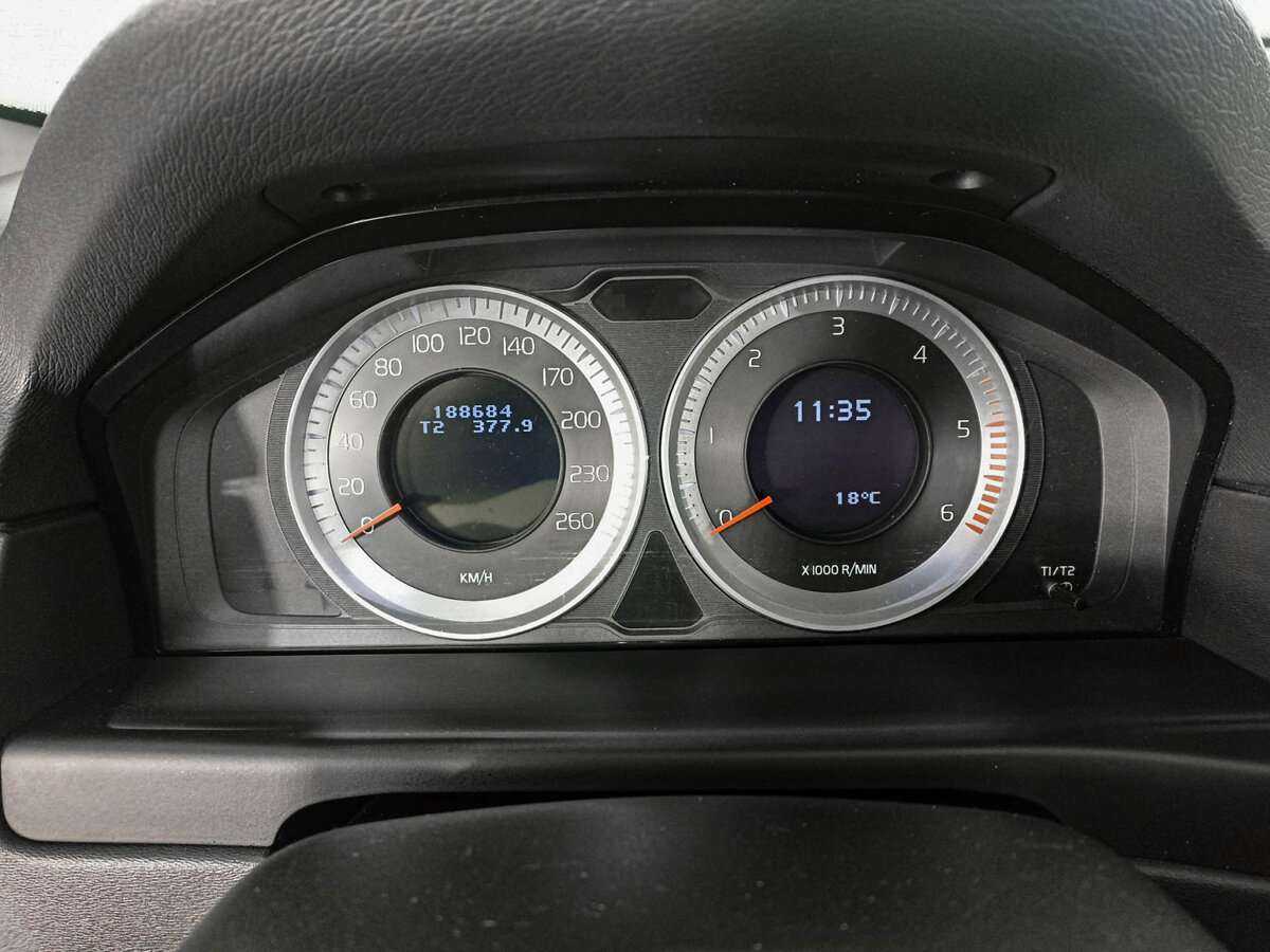 Б/У Вольво ИксЦ70 2011 года. Фото: #10