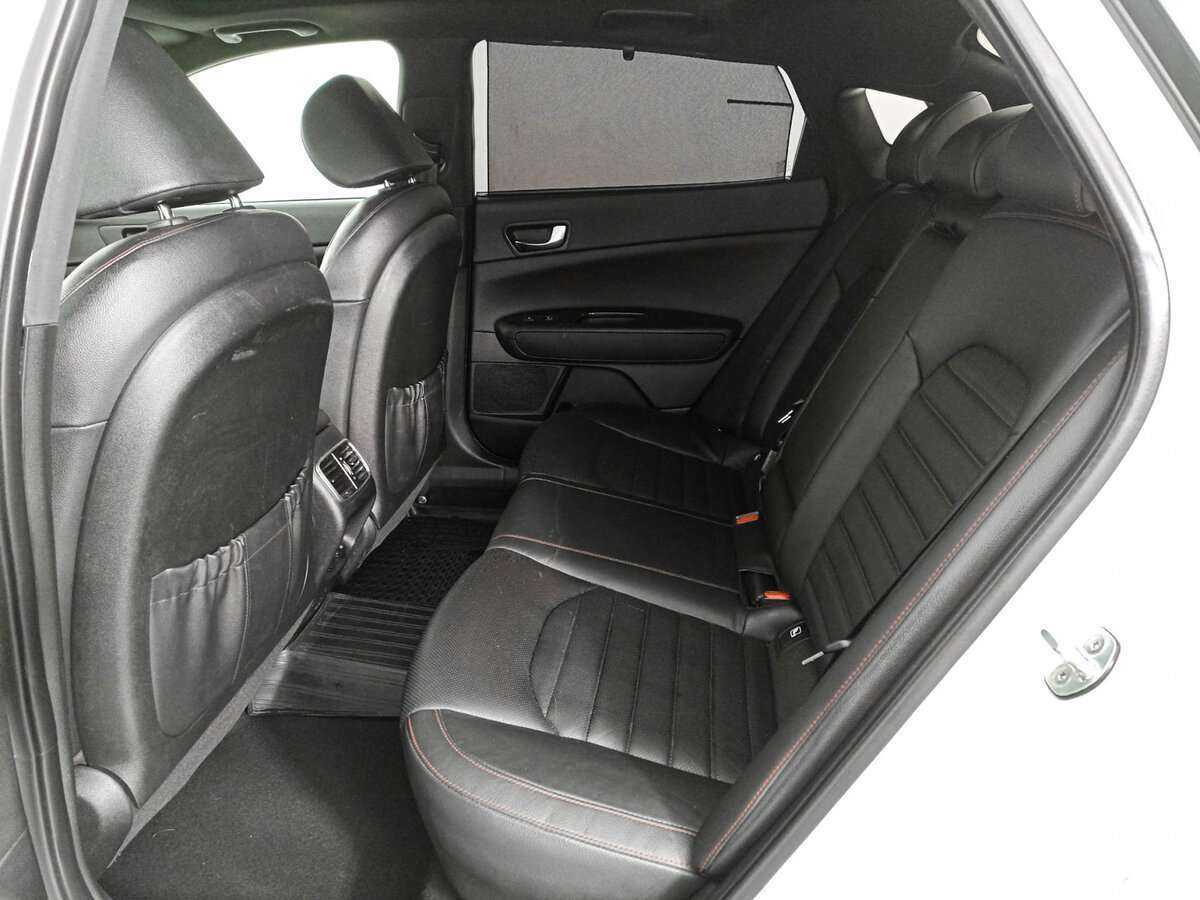 Б/У Киа Оптима 2018 года. Фото: #11