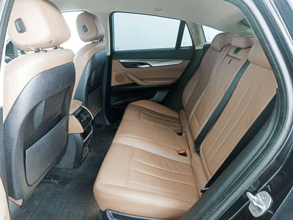 Б/У БМВ Икс6 2015 года. Фото: #8