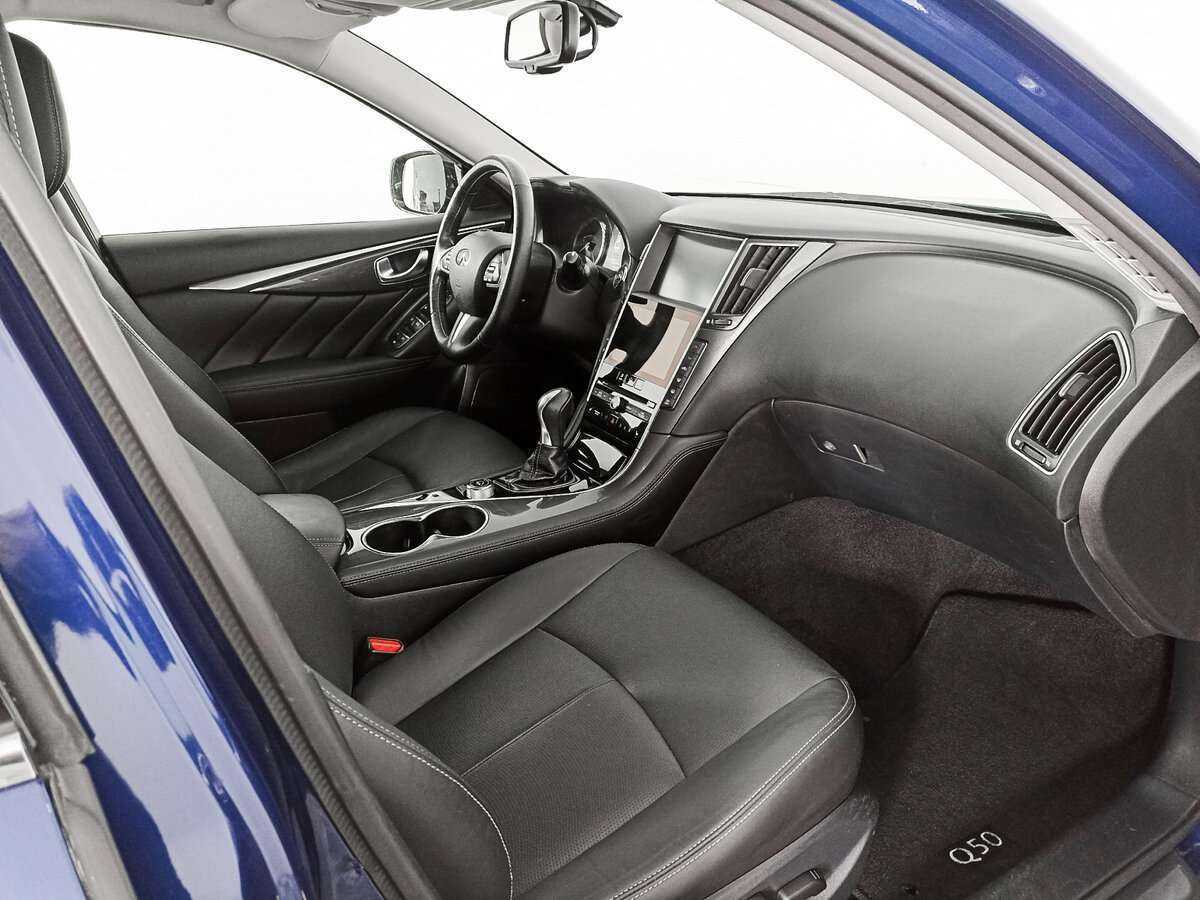 Б/У Инфинити К50 2017 года. Фото: #8