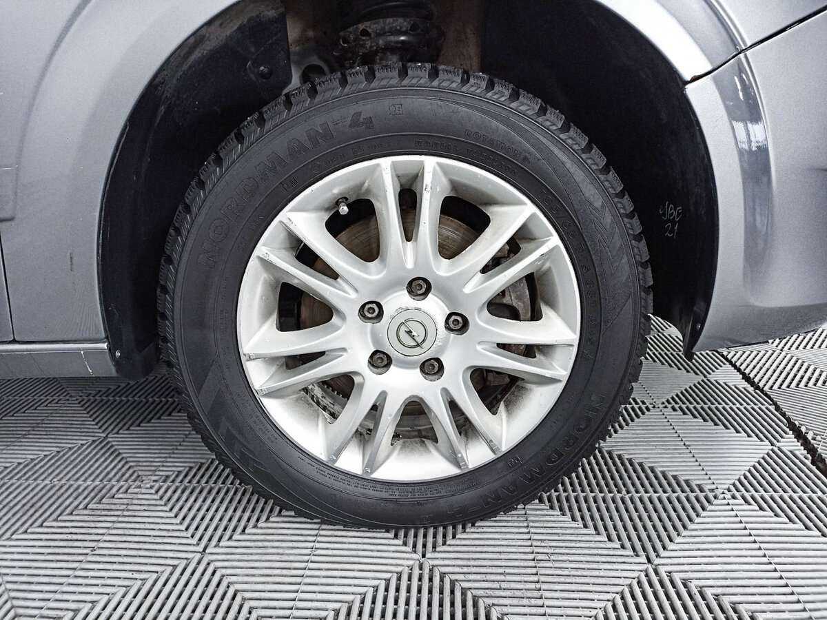 Б/У Опель Астра 2011 года. Фото: #17