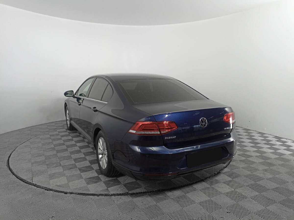 Б/У Фольксваген Пассат 2016 года. Фото: #6