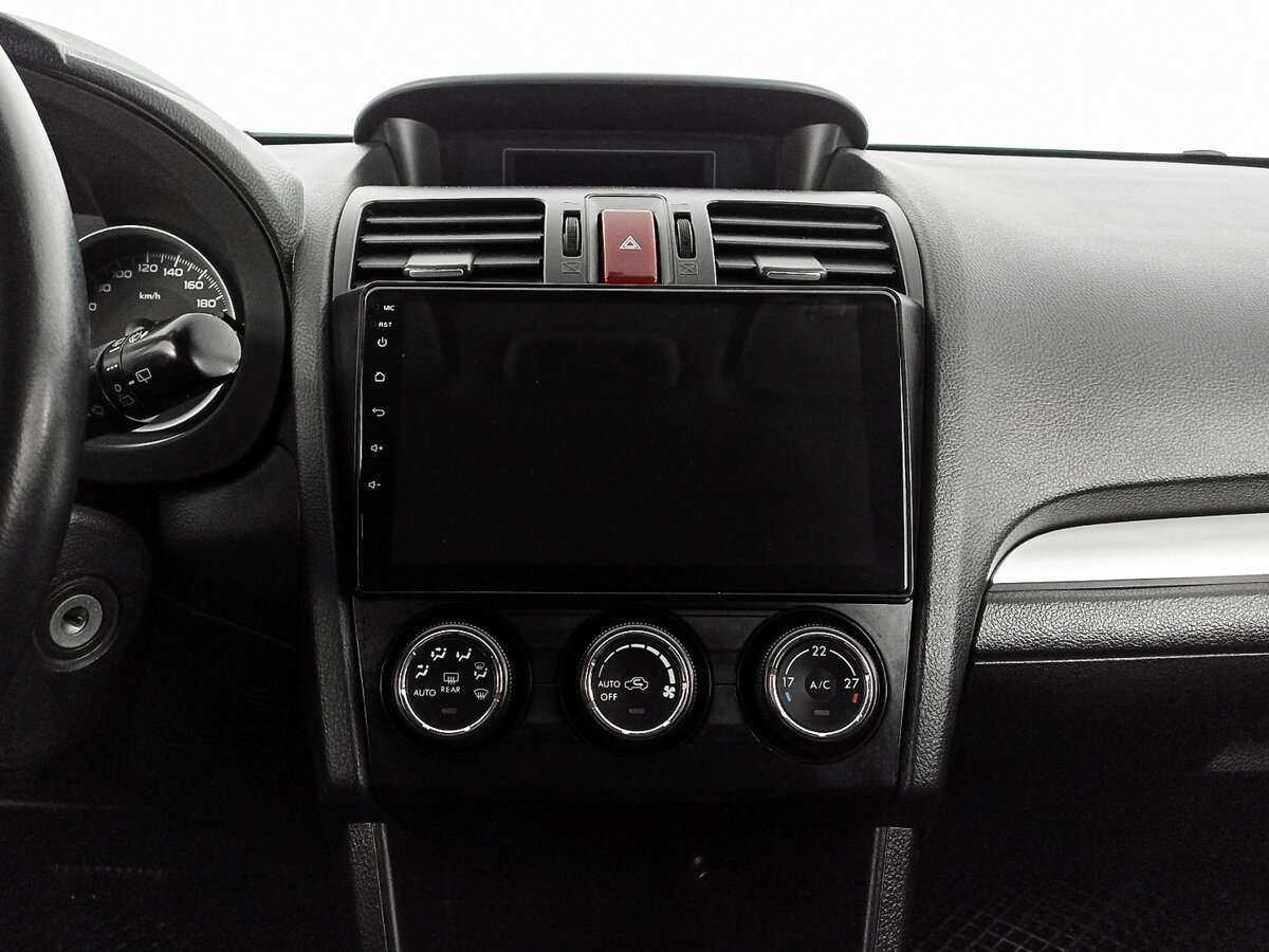 Б/У Субару ИксВи 2014 года. Фото: #12