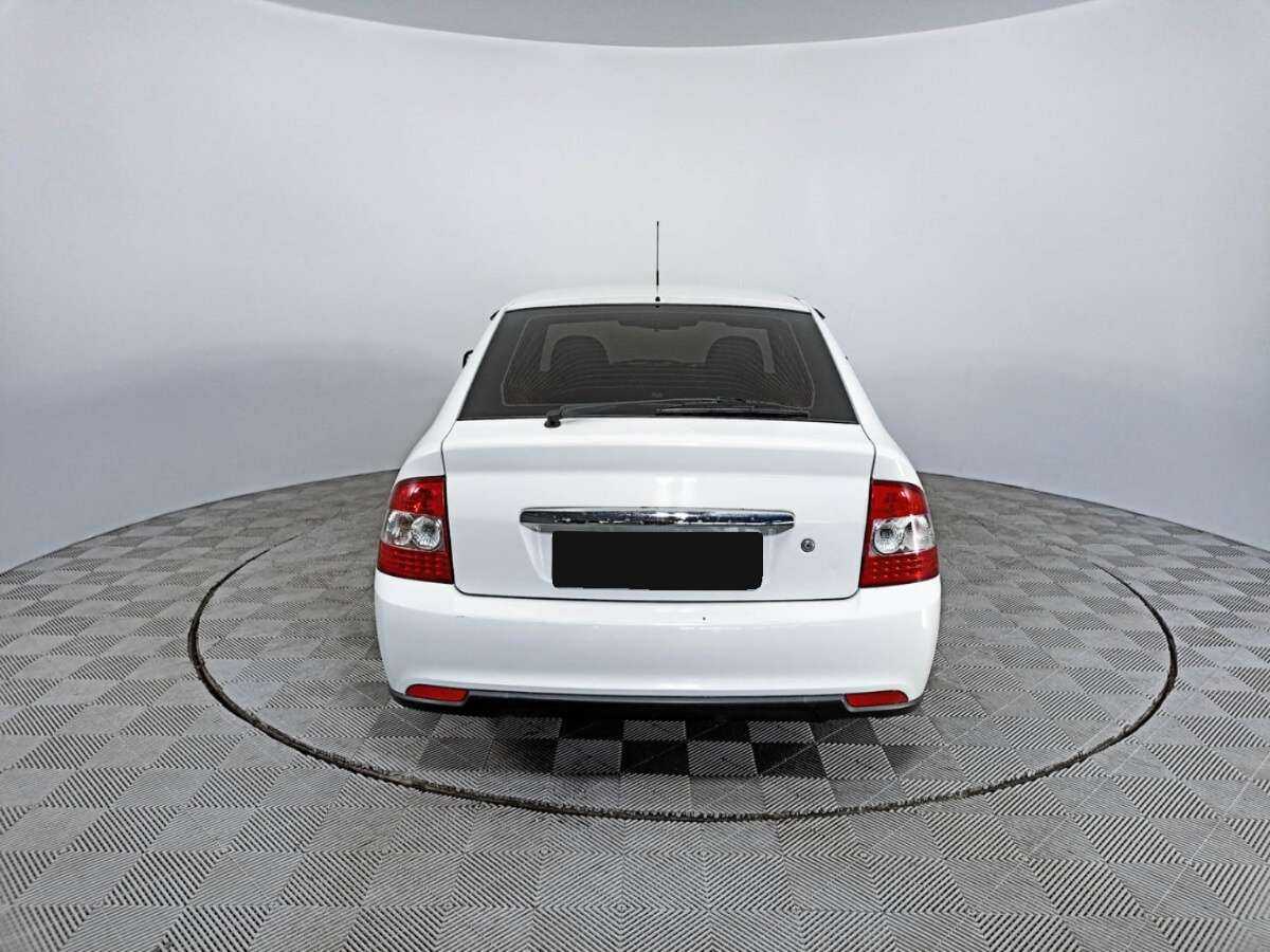 Б/У Лада (ВАЗ) Приора 2014 года. Фото: #5