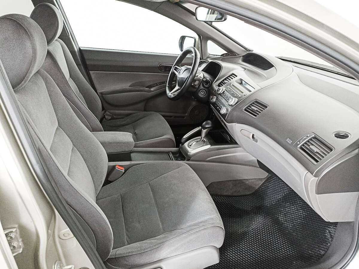 Б/У Хонда Цивик 2007 года. Фото: #8