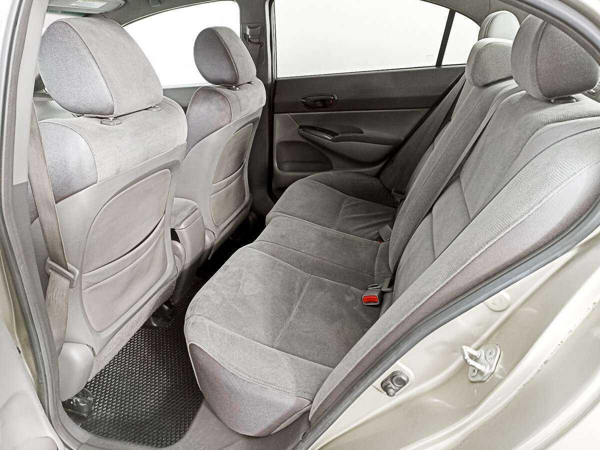 Б/У Хонда Цивик 2007 года. Фото: #9