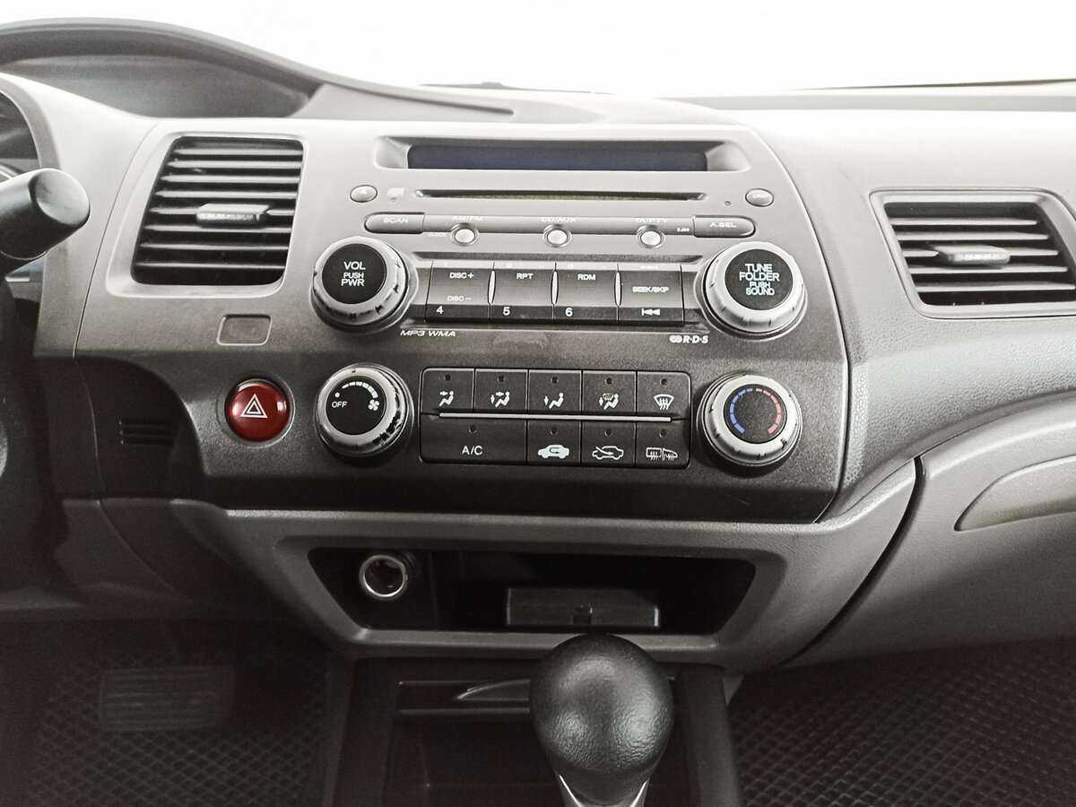 Б/У Хонда Цивик 2007 года. Фото: #12