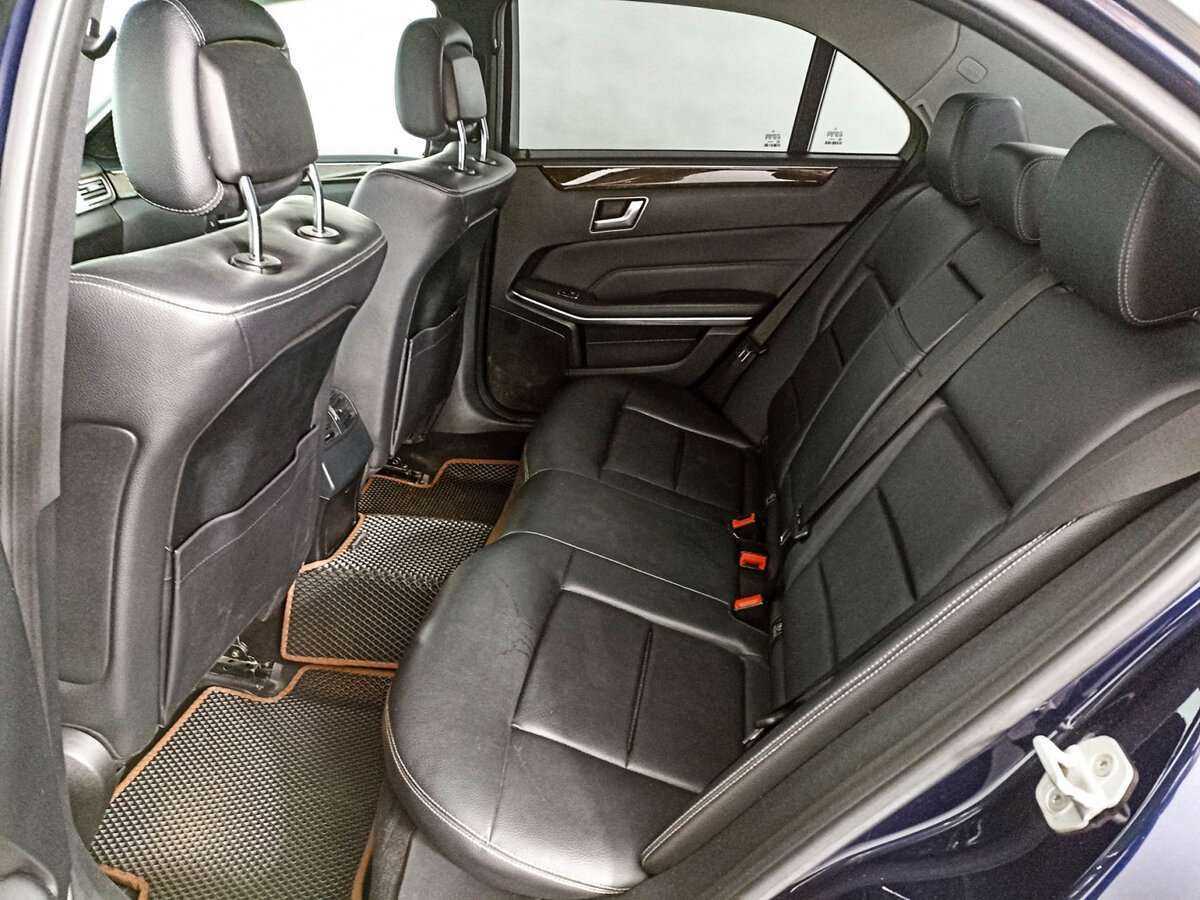 Б/У Мерседес-Бенц Е-Класс 2013 года. Фото: #9