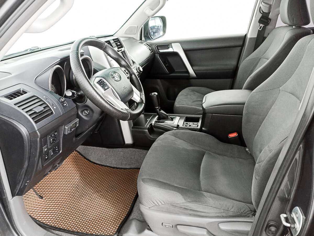 Б/У Тойота Лэнд Крузер Прадо 2012 года. Фото: #11