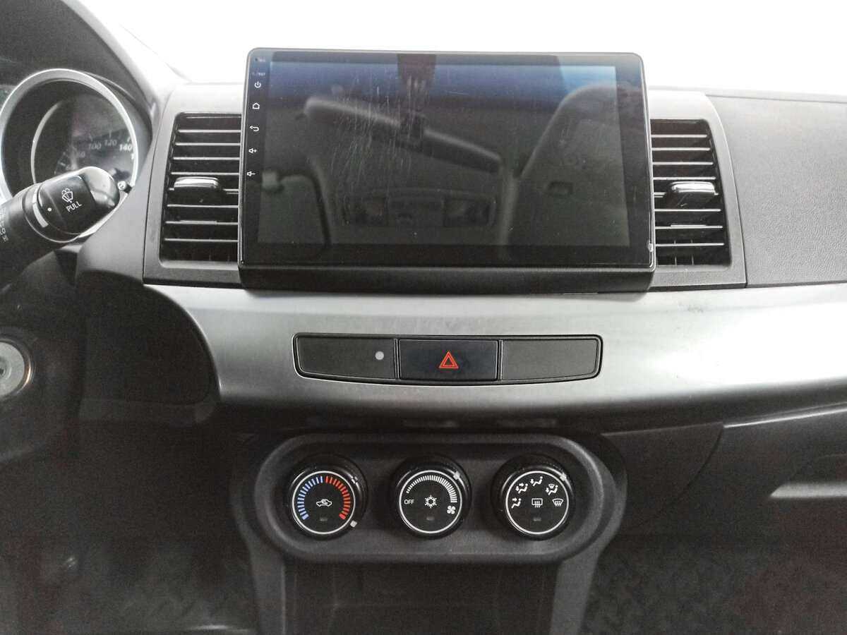 Б/У Митсубиши Лансер 2011 года. Фото: #12