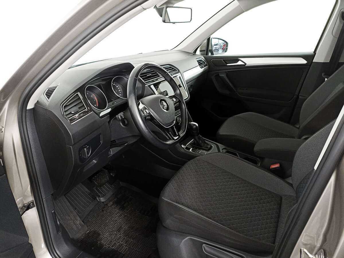 Б/У Фольксваген Тигуан 2020 года. Фото: #13