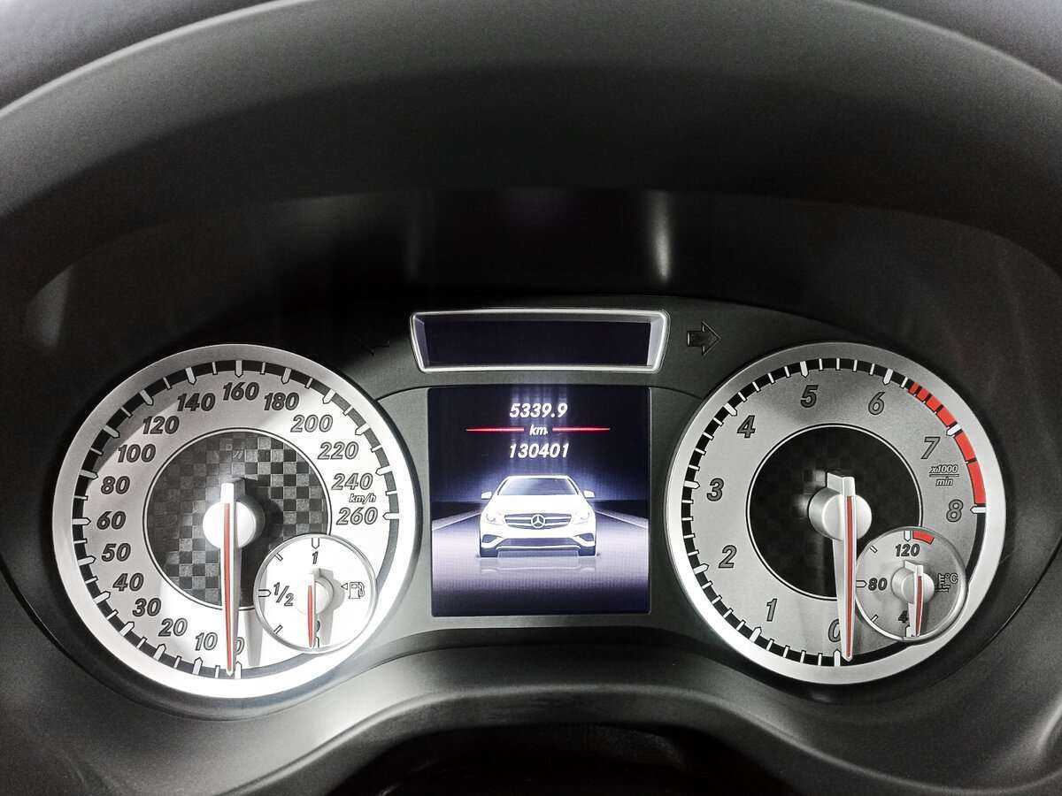 Б/У Мерседес-Бенц А-Класс 2014 года. Фото: #8