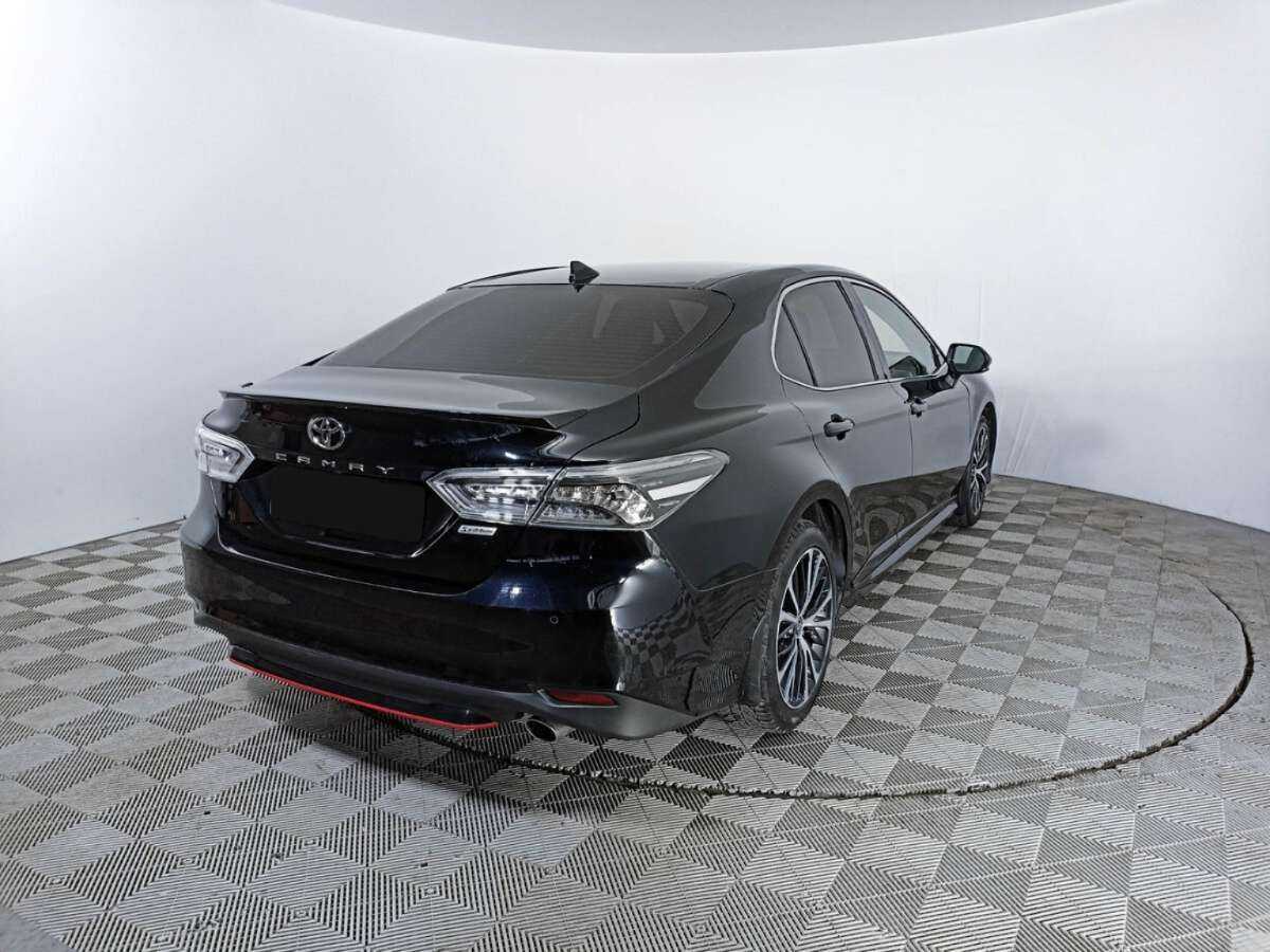 Б/У Тойота Камри 2020 года. Фото: #3