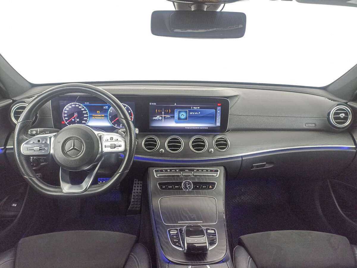 Б/У Мерседес-Бенц Е-Класс 2019 года. Фото: #11