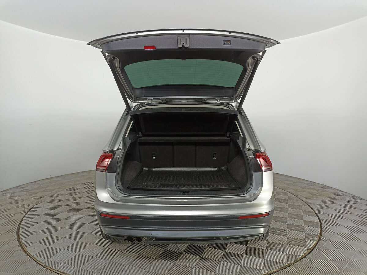 Б/У Фольксваген Тигуан 2017 года. Фото: #9