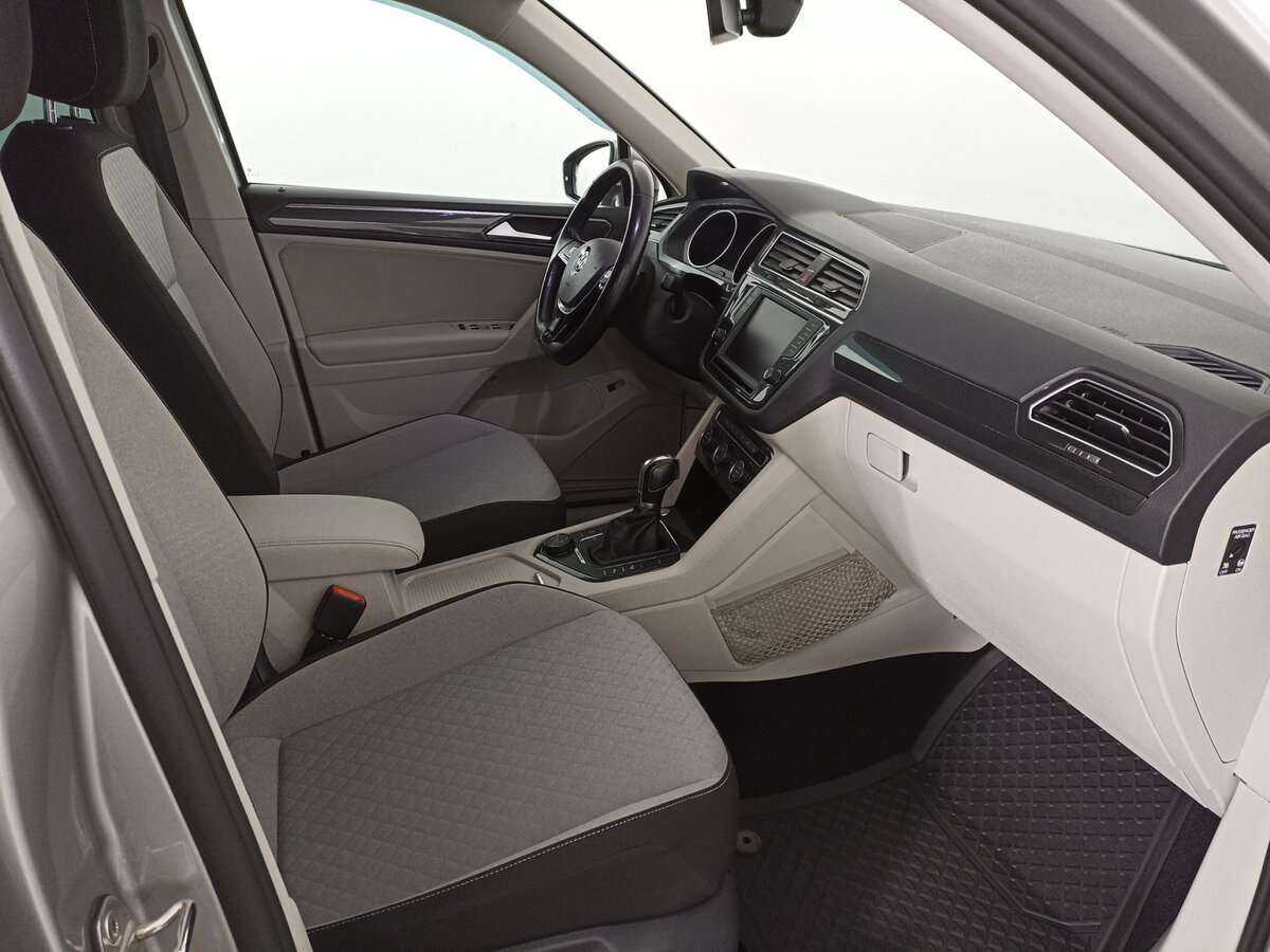 Б/У Фольксваген Тигуан 2017 года. Фото: #10