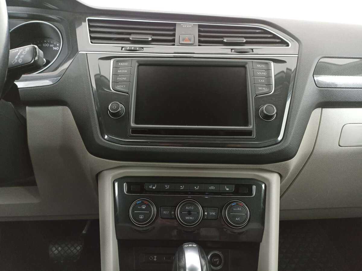 Б/У Фольксваген Тигуан 2017 года. Фото: #14