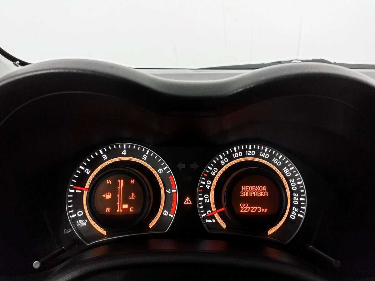 Б/У Тойота Королла 2011 года. Фото: #10