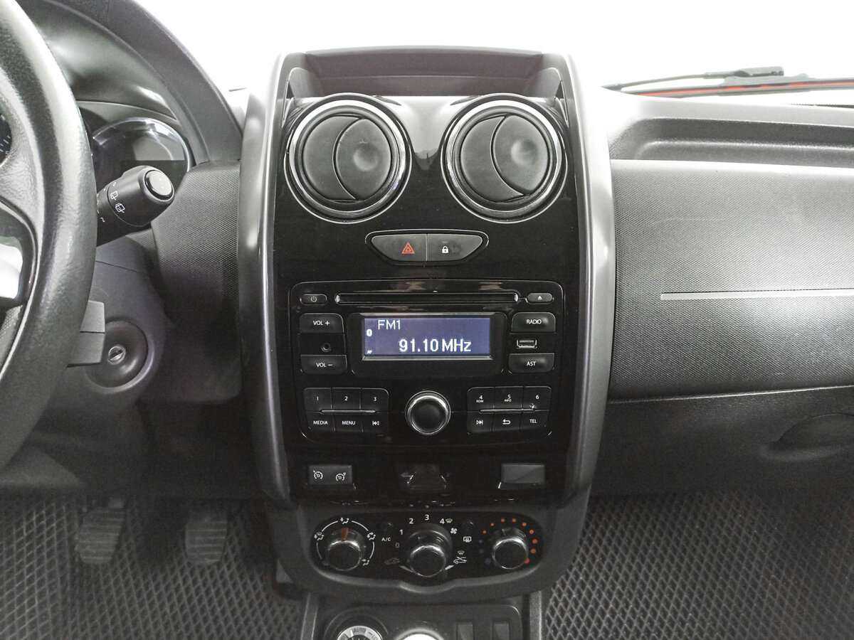 Б/У Рено Дастер 2017 года. Фото: #12