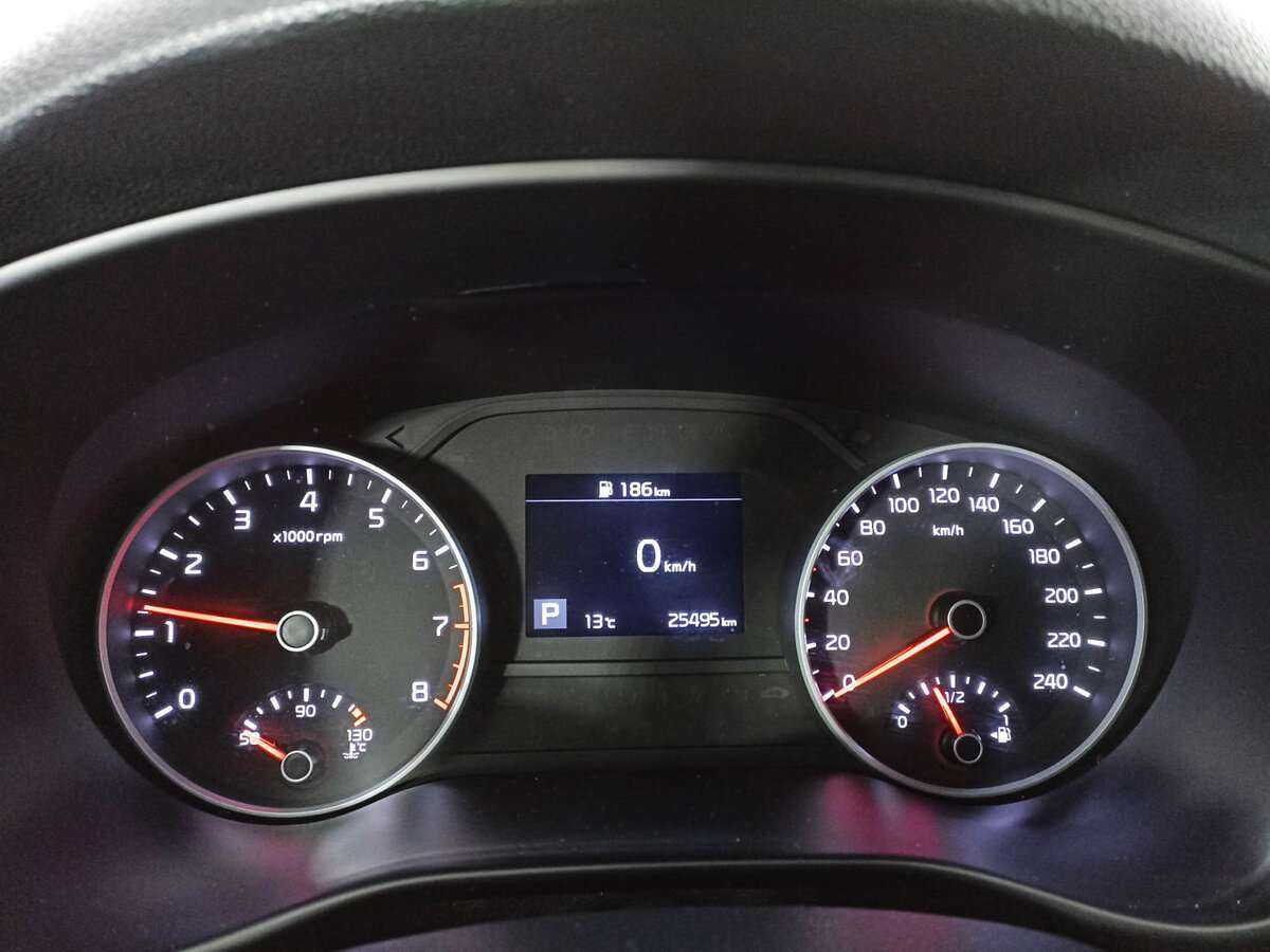 Б/У Киа Спортейдж 2021 года. Фото: #8