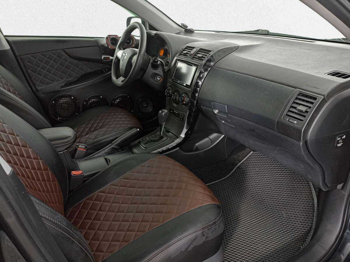 Б/У Тойота Королла 2010 года. Фото: #8