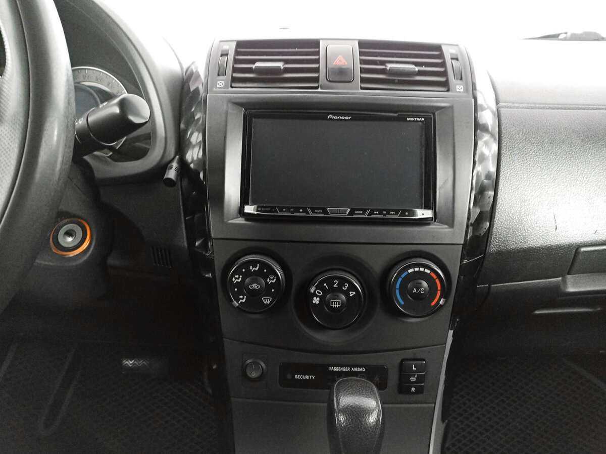 Б/У Тойота Королла 2010 года. Фото: #12