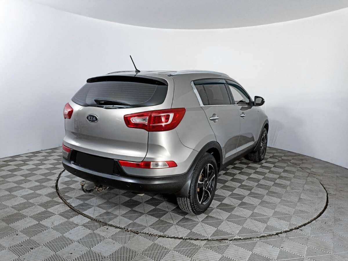 Б/У Киа Спортейдж 2011 года. Фото: #4