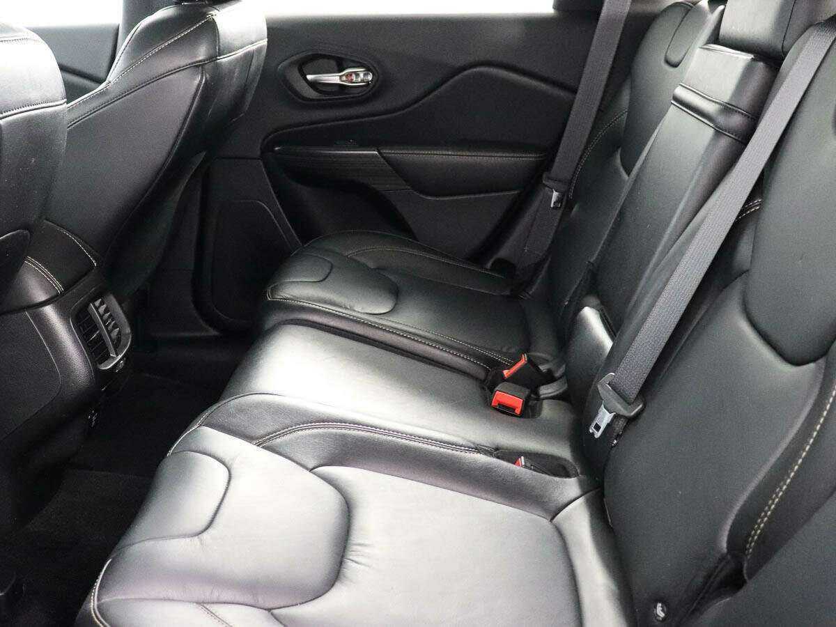 Б/У Джип Чироки 2014 года. Фото: #8