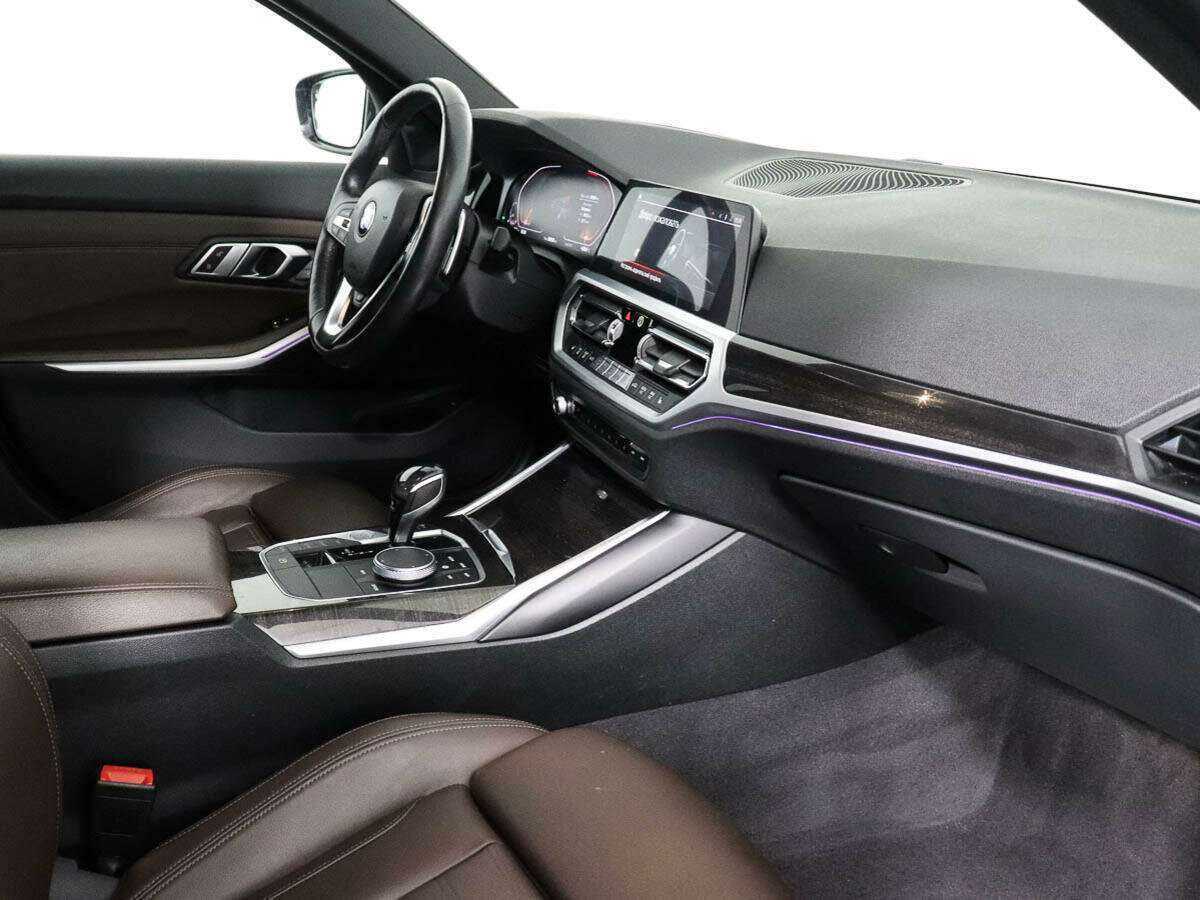 Б/У БМВ 3 серии 2019 года. Фото: #6