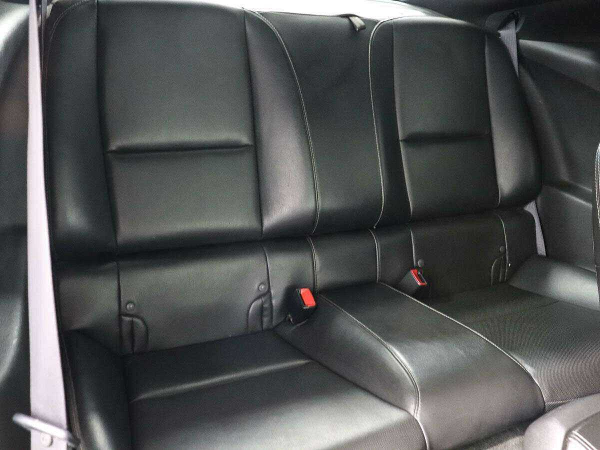 Б/У Шевроле Камаро 2011 года. Фото: #10