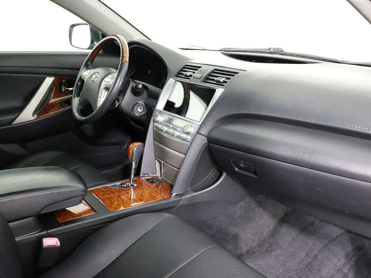 Б/У Тойота Камри 2008 года. Фото: #6