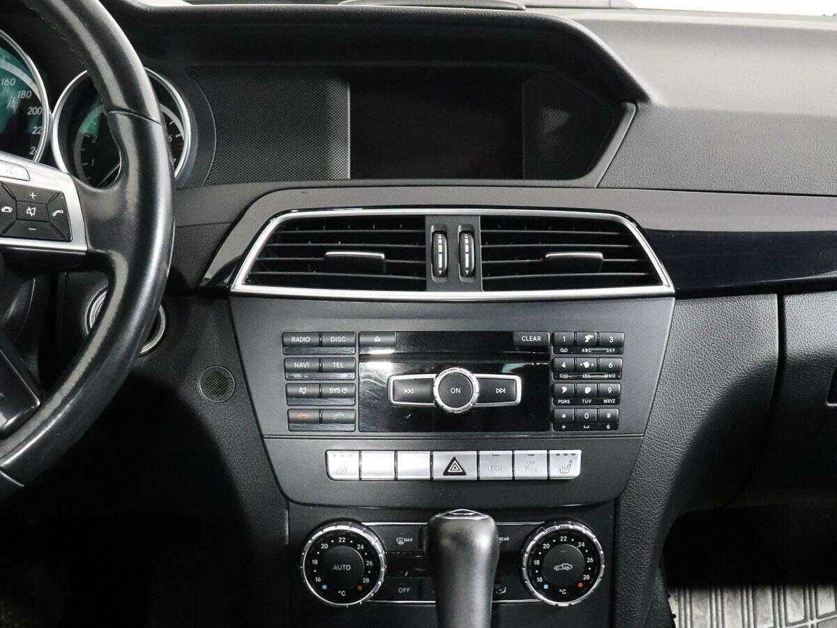 Б/У Мерседес-Бенц Ц-Класс 2012 года. Фото: #11