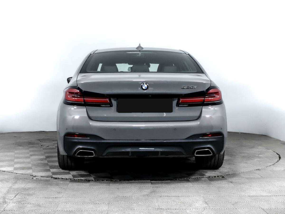 Б/У БМВ 5 серии 2020 года. Фото: #4