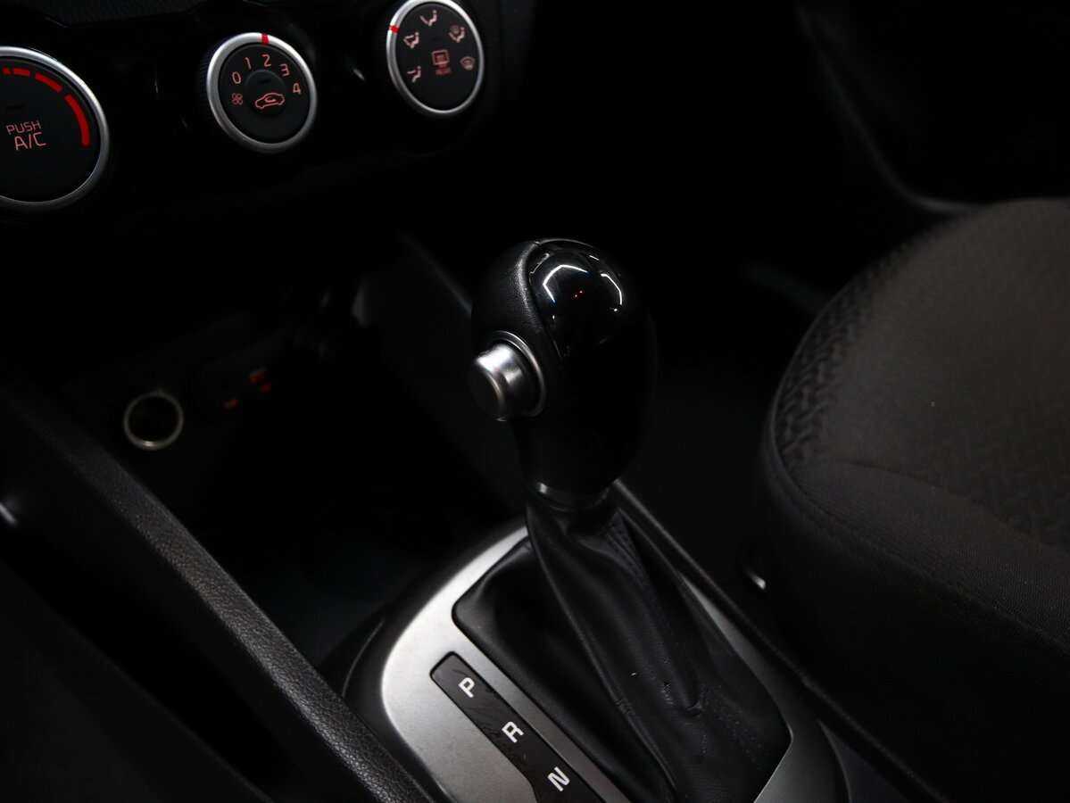 Б/У Киа Рио 2015 года. Фото: #7