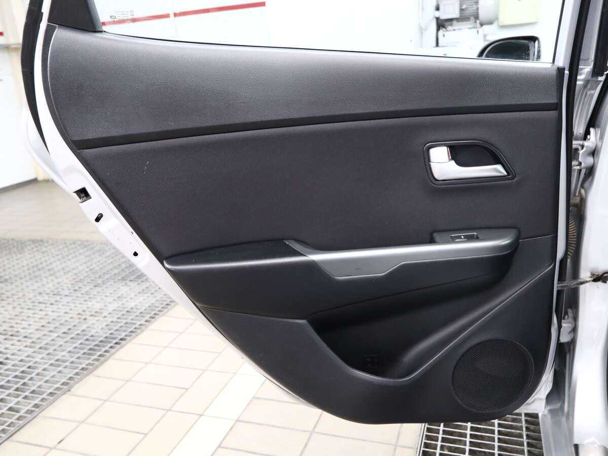 Б/У Киа Рио 2015 года. Фото: #8