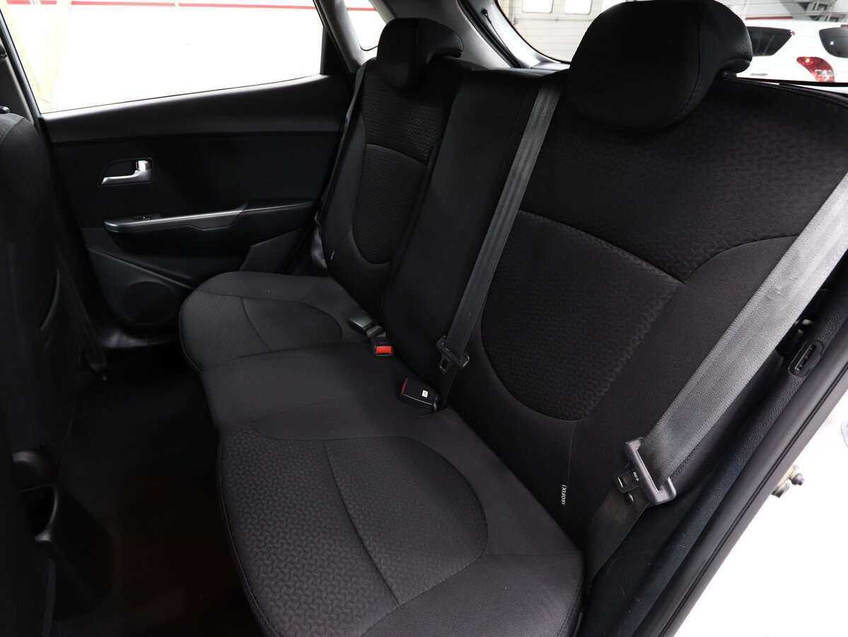 Б/У Киа Рио 2015 года. Фото: #9