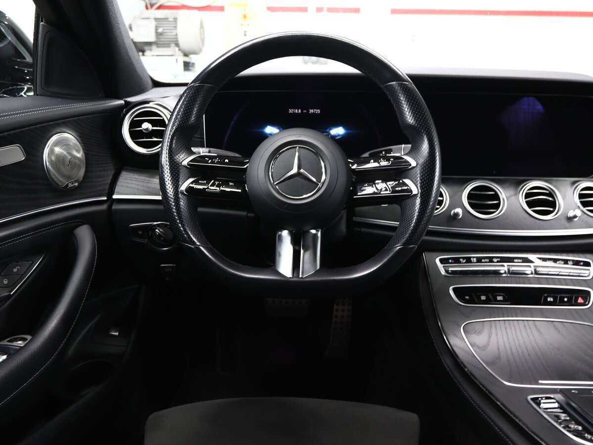 Б/У Мерседес-Бенц Е-Класс 2021 года. Фото: #14