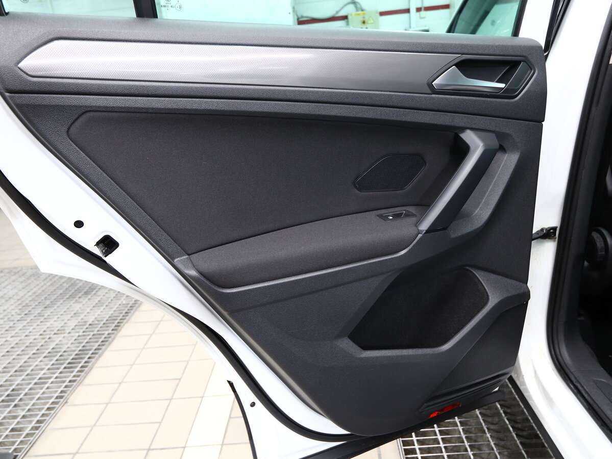 Б/У Фольксваген Тигуан 2019 года. Фото: #11