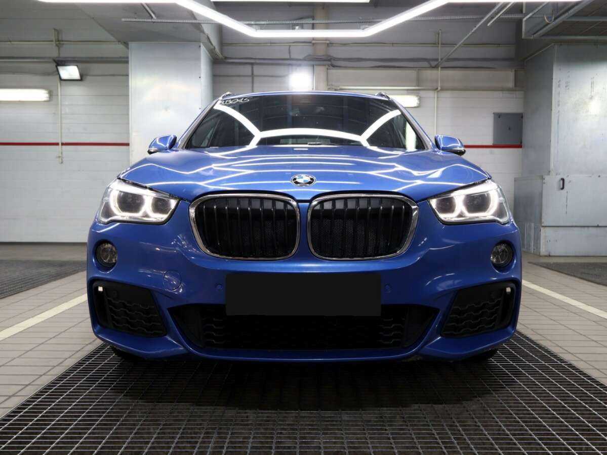 Б/У БМВ Икс1 2019 года. Фото: #1