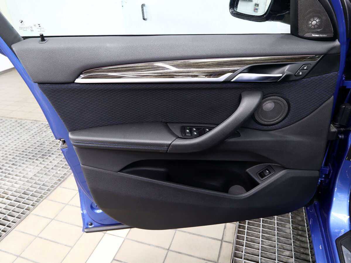 Б/У БМВ Икс1 2019 года. Фото: #14