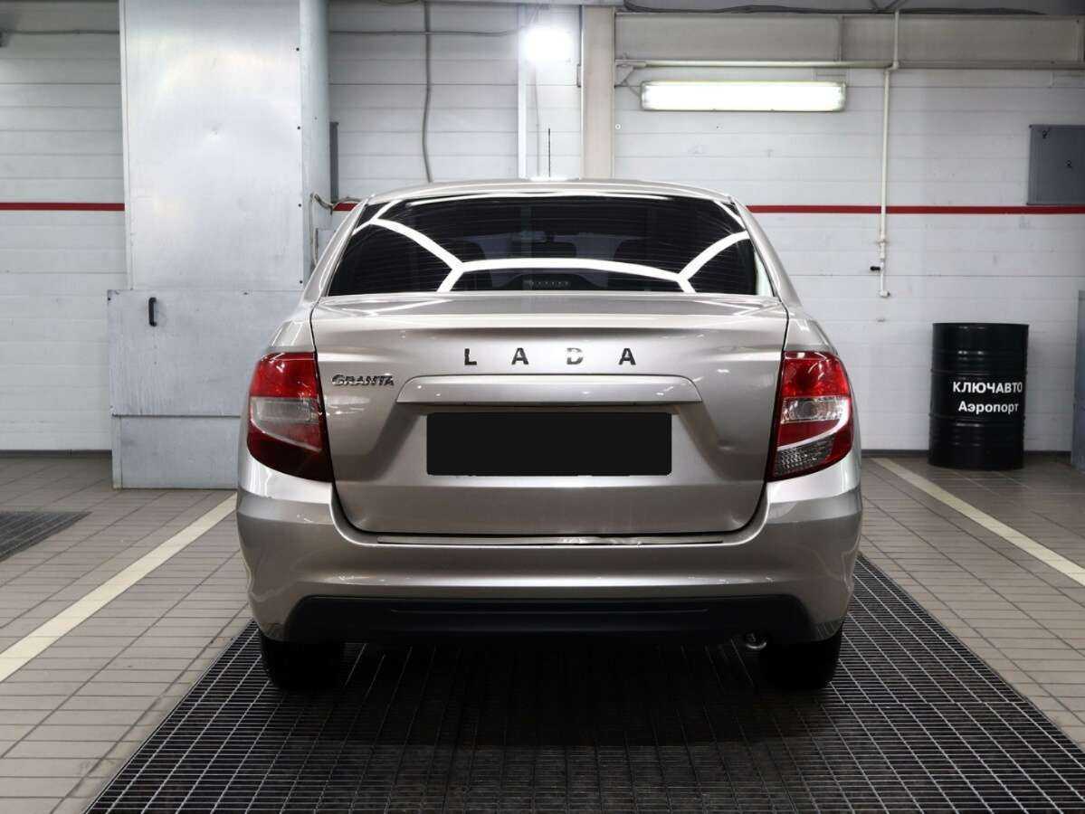 Б/У Лада (ВАЗ) Гранта 2021 года. Фото: #4
