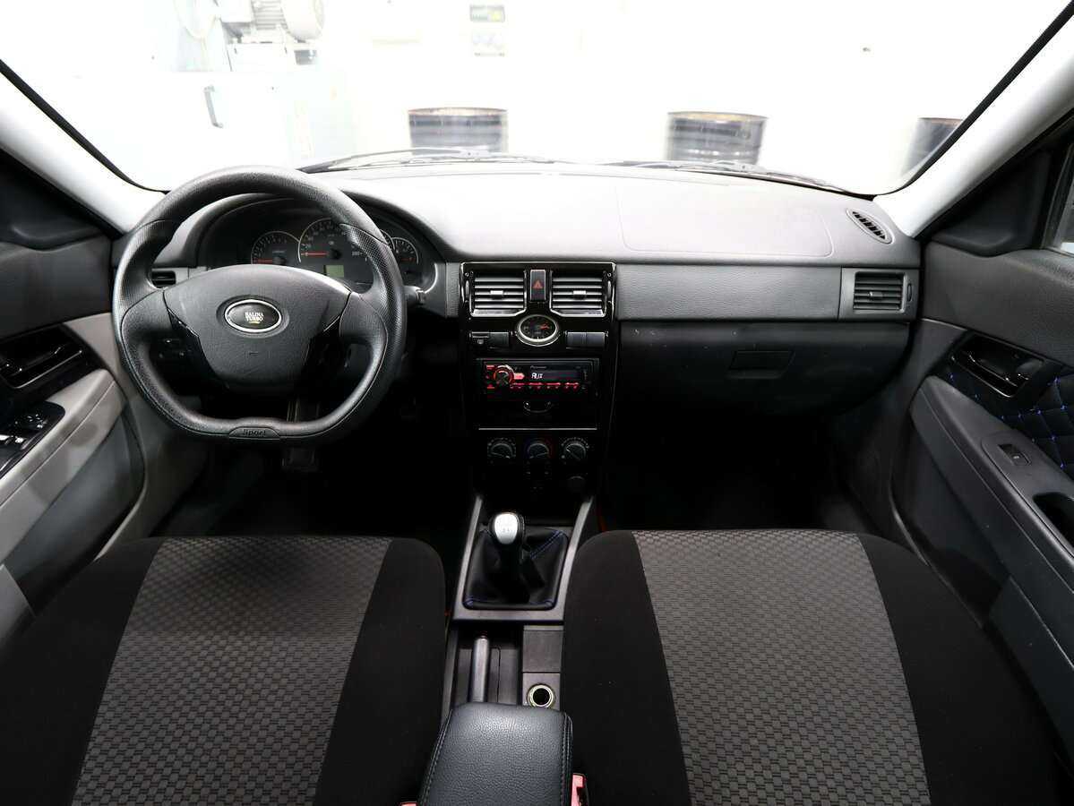 Б/У Лада (ВАЗ) Приора 2011 года. Фото: #10