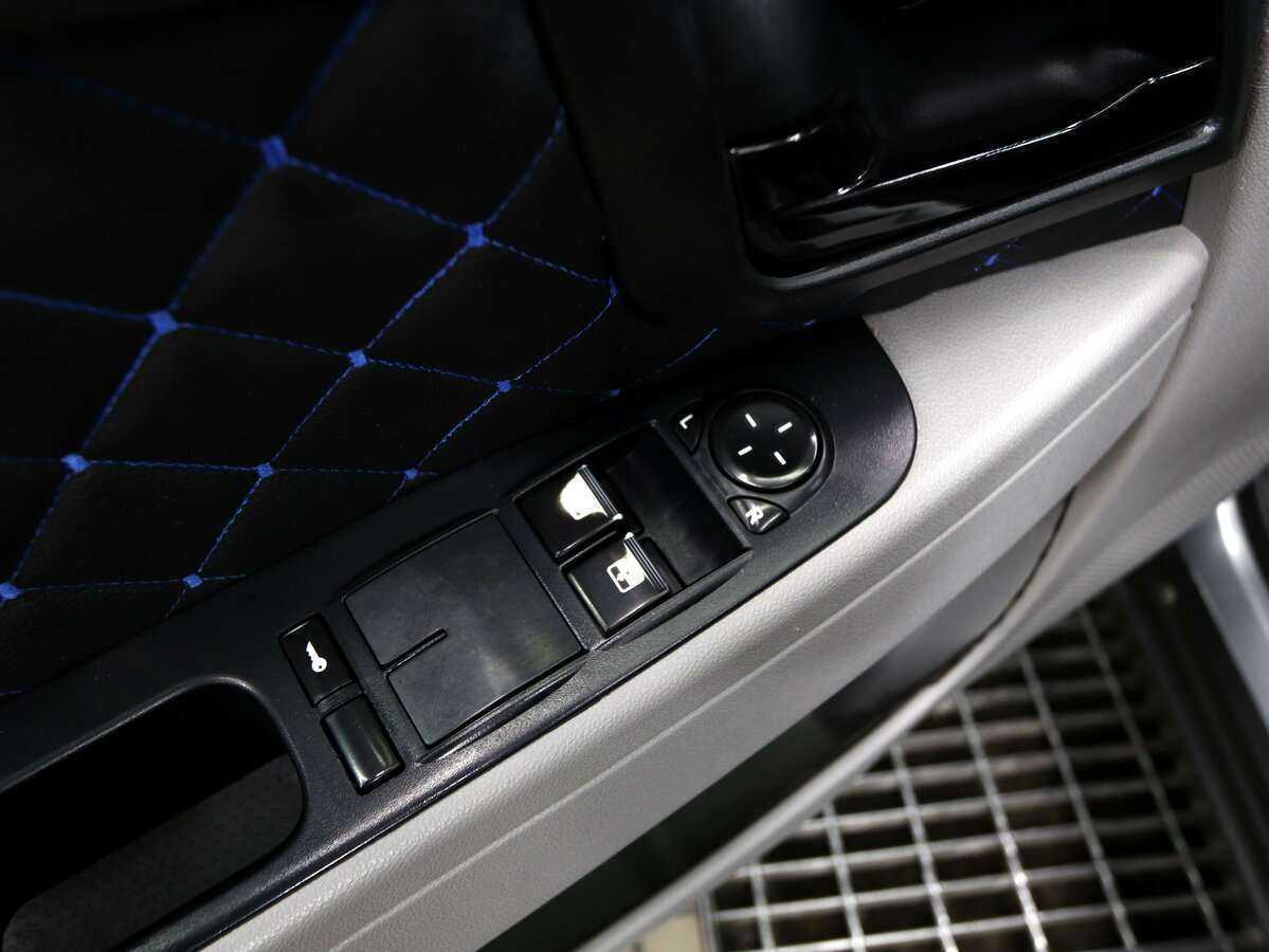 Б/У Лада (ВАЗ) Приора 2011 года. Фото: #17