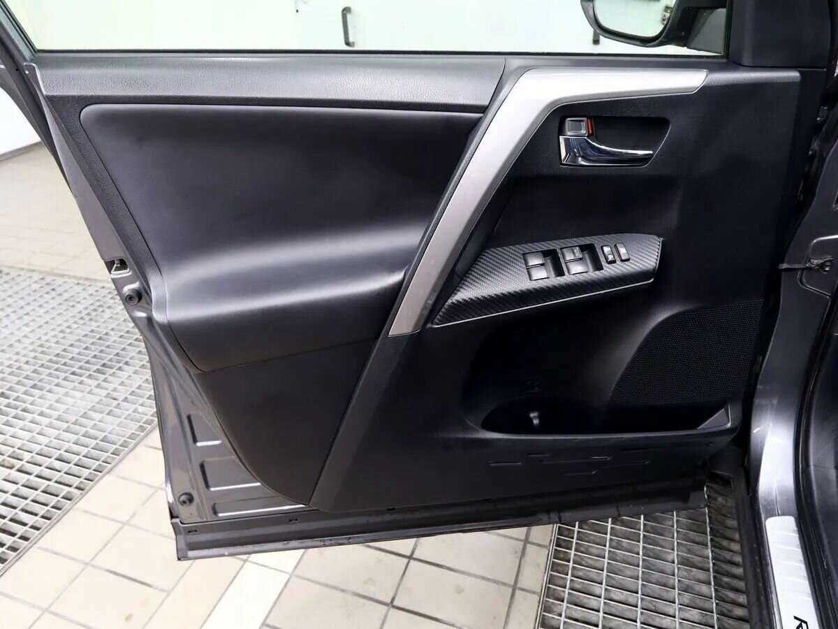 Б/У Тойота Рав4 2013 года. Фото: #6