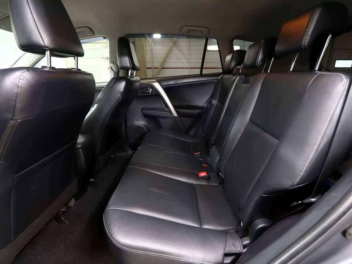 Б/У Тойота Рав4 2013 года. Фото: #8