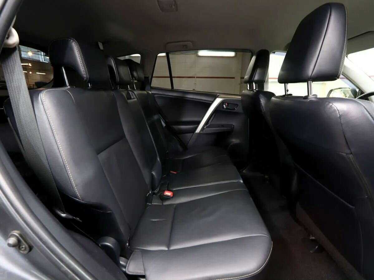 Б/У Тойота Рав4 2013 года. Фото: #11