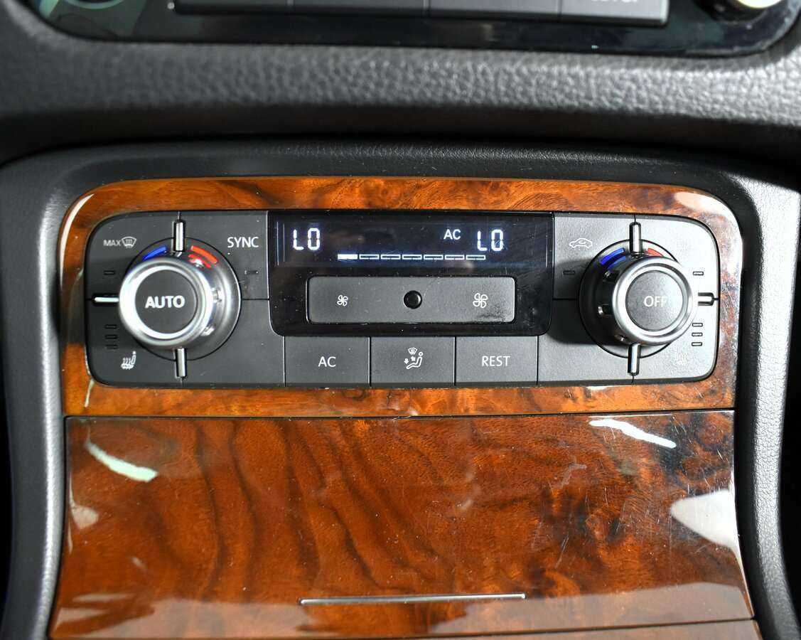 Б/У Фольксваген Туарег 2012 года. Фото: #11