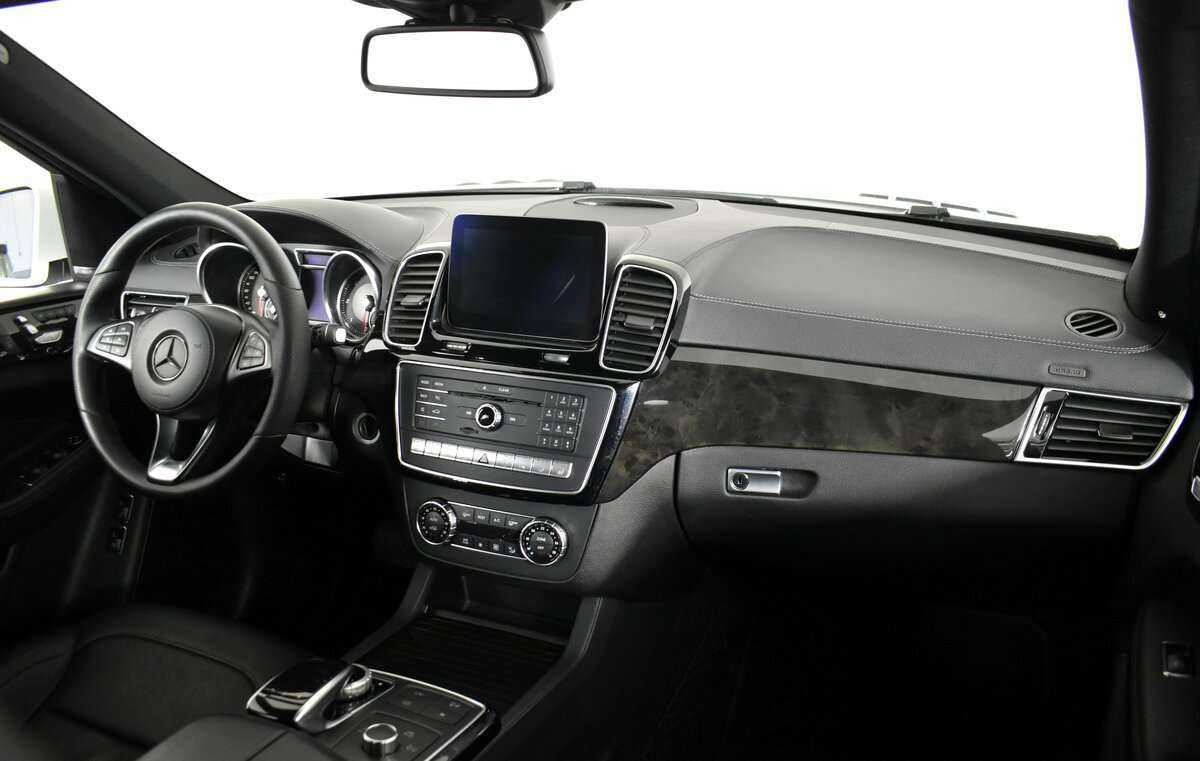 Б/У Мерседес-Бенц ГЛС 2016 года. Фото: #9